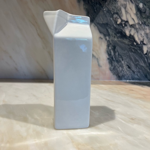 Grestel Ceramic Milk Carton Vase for WILLIAMS-SONOMA - Picture 2 of 6